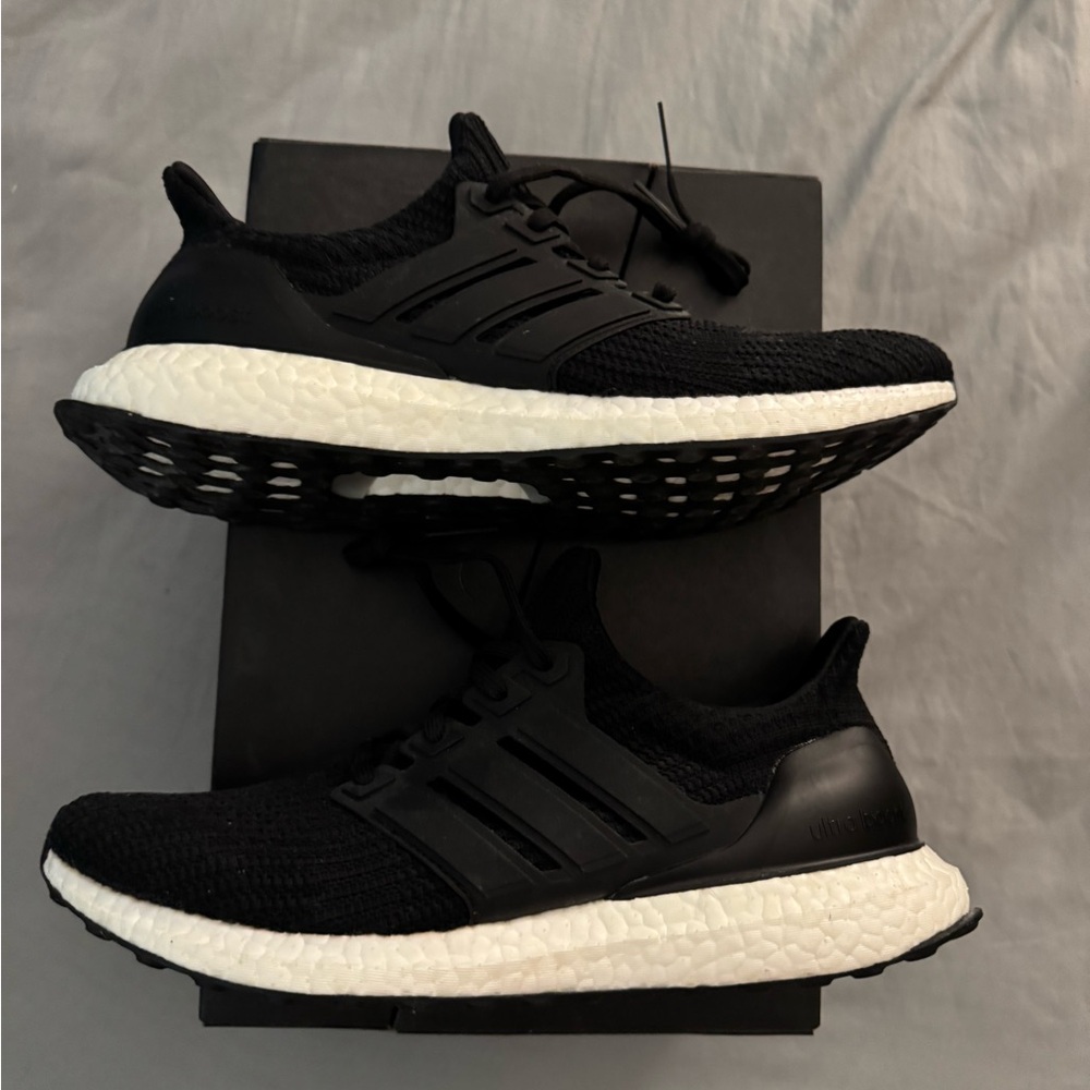 Adidas Ultraboost 4.0 DNA Black FY9123 Womens Size 10 Athletic Sneakers Boost